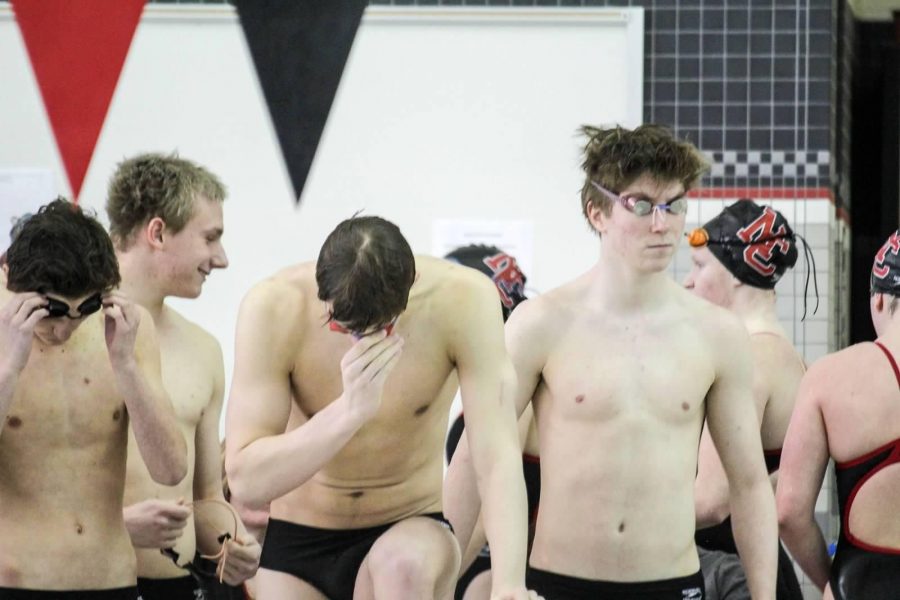 Boys Swimming and Diving Sectionals