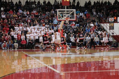 Boys Basketball Set to Play Carmel Rivals