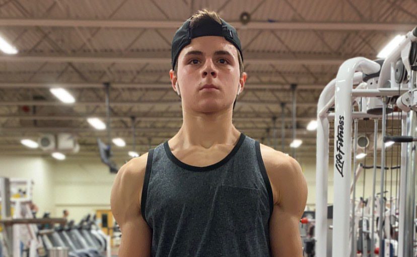 Sophomore runs blossoming Instagram fitness page