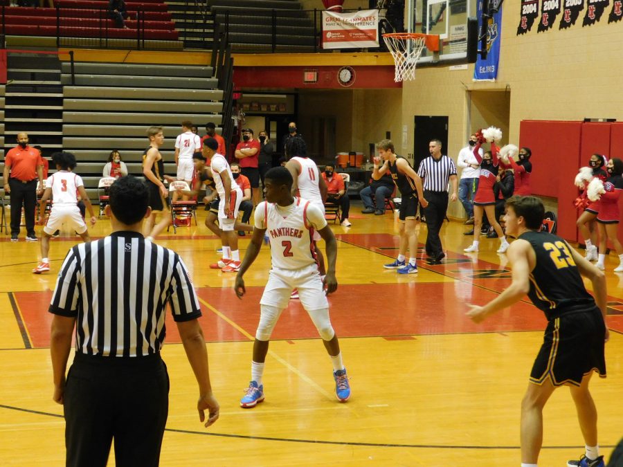 The boys basketball team in action during winter break. The team is currently 6-6 on the season.