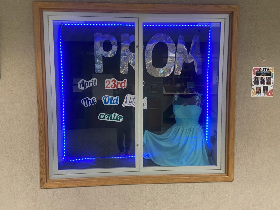 Juniors prepare for first prom in two years