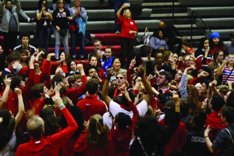 Counterpoints celebrate their 2019 state championship. (File photo)