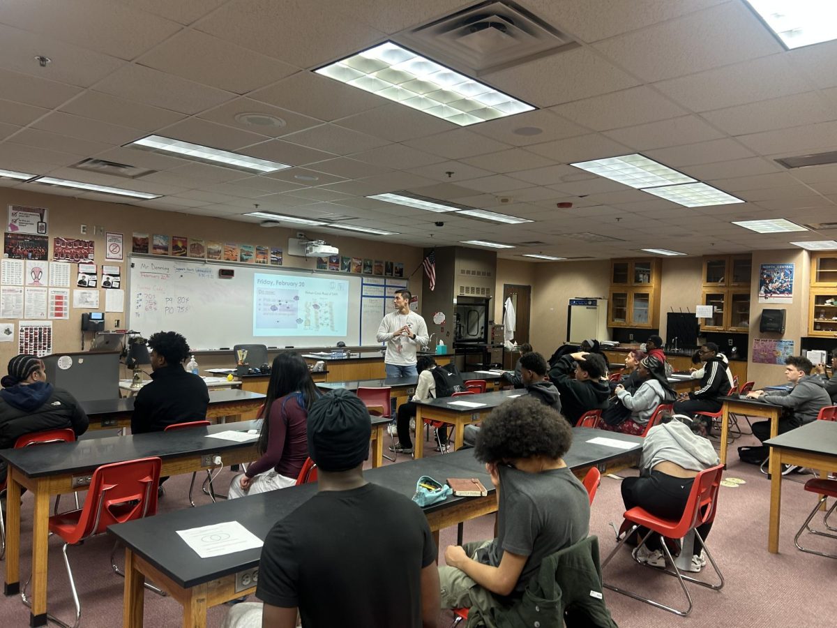 Brandon Denning teaching period seven  Biology class. Denning teaches princepals of biomedical scinces and biology.